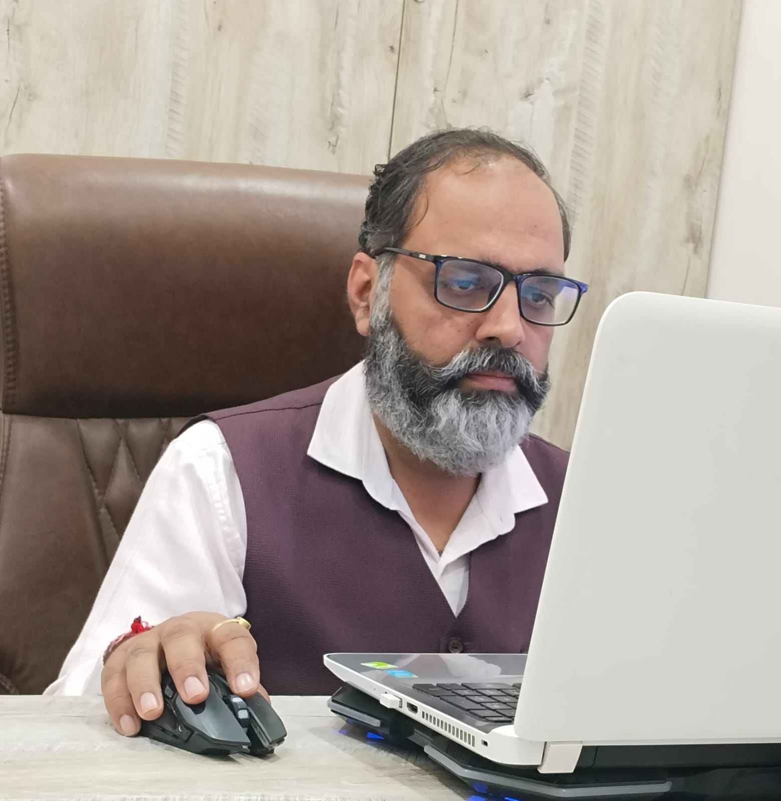 Mr. Parvesh Kumar